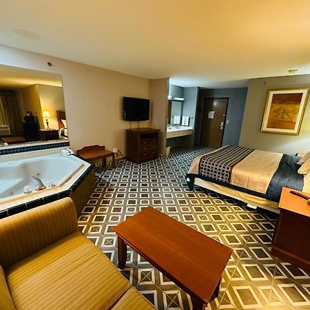 Royal Inn Suites Huntington エクステリア 写真