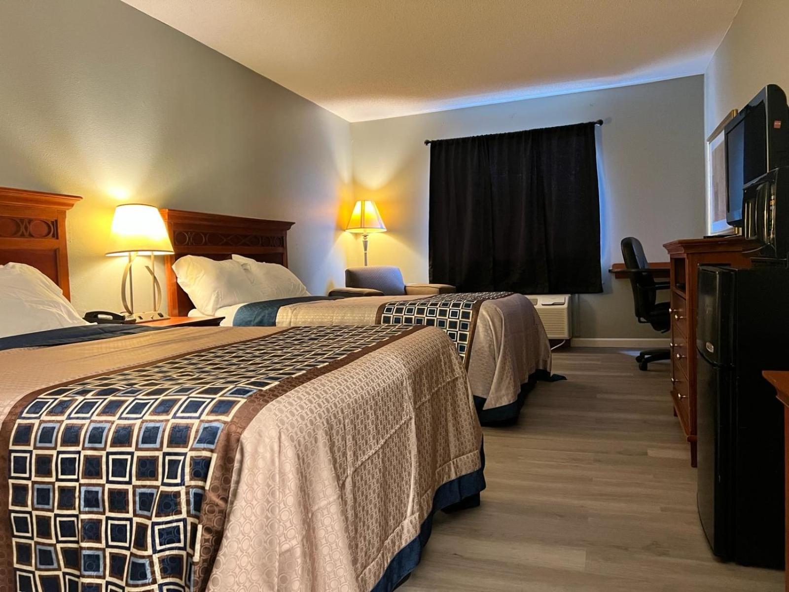 Royal Inn Suites Huntington エクステリア 写真